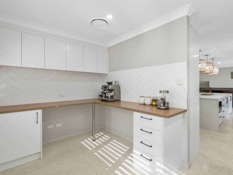 17 Carl Heck Boulevard, Windaroo, QLD 4207 AUS