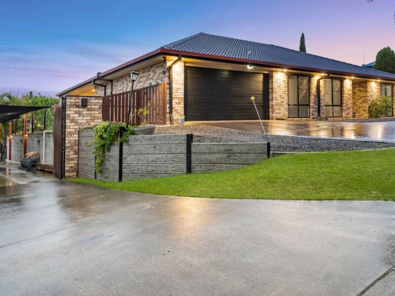 25-27 Towns Avenue, Logan Village, QLD 4207 AUS