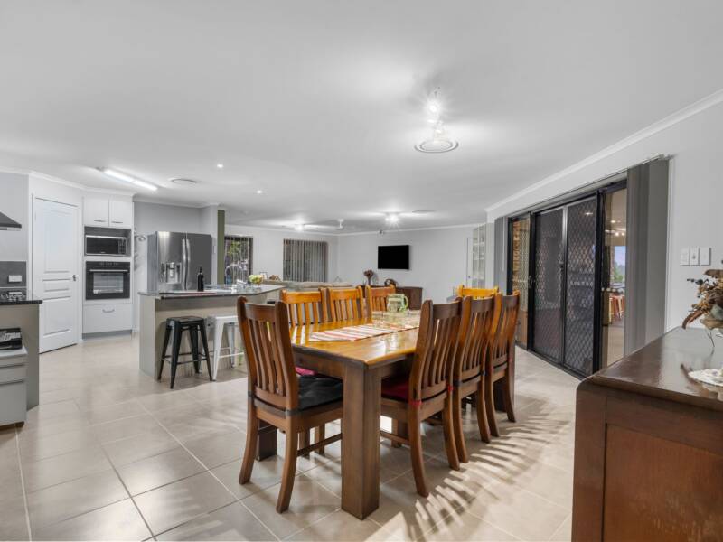 25-27 Towns Avenue, Logan Village, QLD 4207 AUS