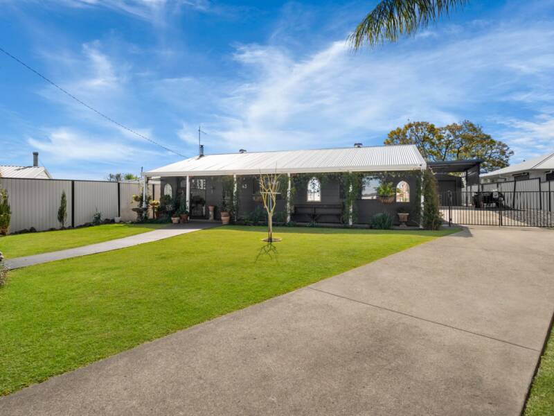 43 Cedar Drive, Beaudesert, QLD 4285 AUS