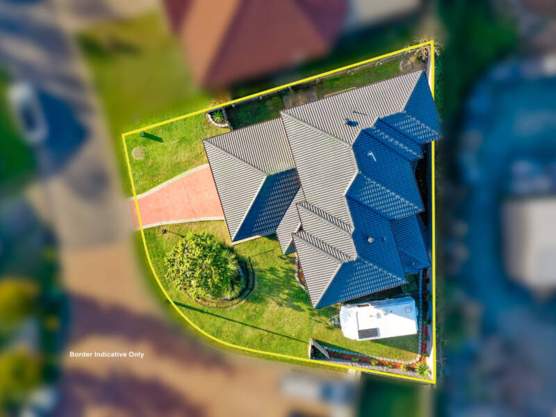24 Mountain View Crescent, Mount Warren Park, QLD 4207 AUS