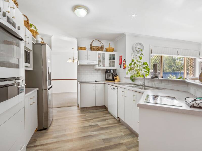 80 Edenlea Drive, Meadowbrook, QLD 4131 AUS