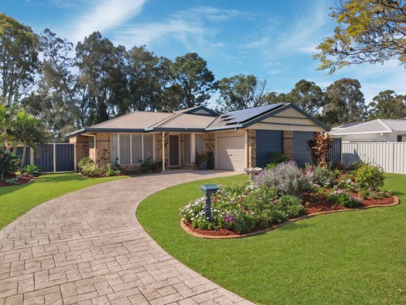 80 Edenlea Drive, Meadowbrook, QLD 4131 AUS