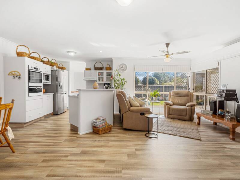 80 Edenlea Drive, Meadowbrook, QLD 4131 AUS