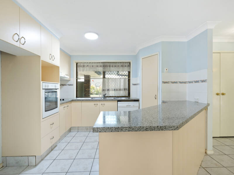40 Lincoln Court, Gleneagle, QLD 4285 AUS