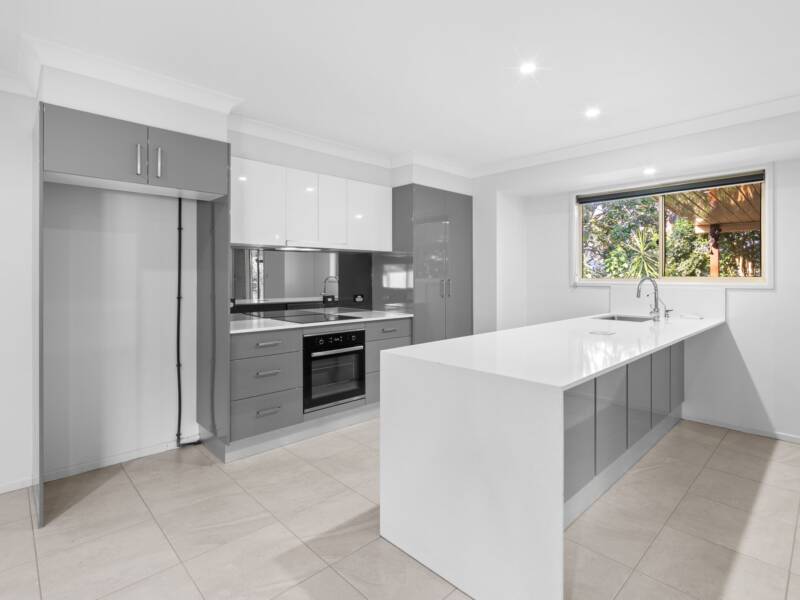 5 Presley Court, Windaroo, QLD 4207 AUS