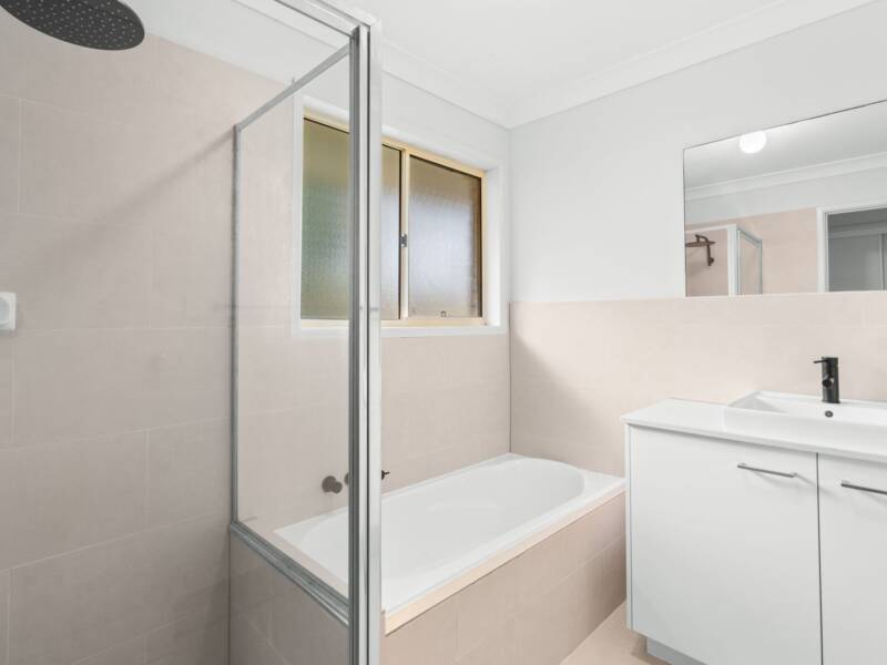 5 Presley Court, Windaroo, QLD 4207 AUS