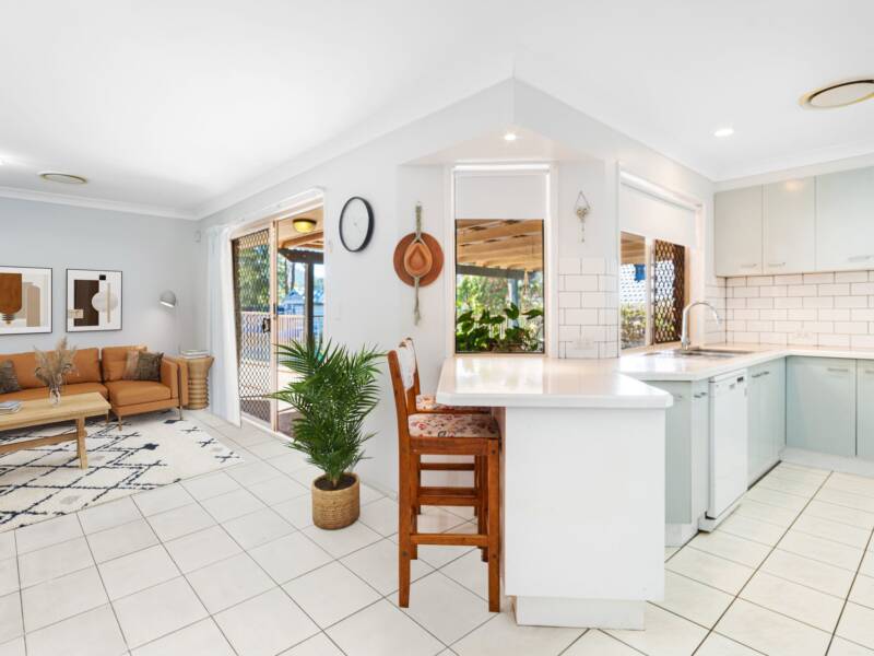 9 Lennon Drive, Windaroo, QLD 4207 AUS