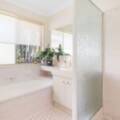 9 Lennon Drive, Windaroo, QLD 4207 AUS