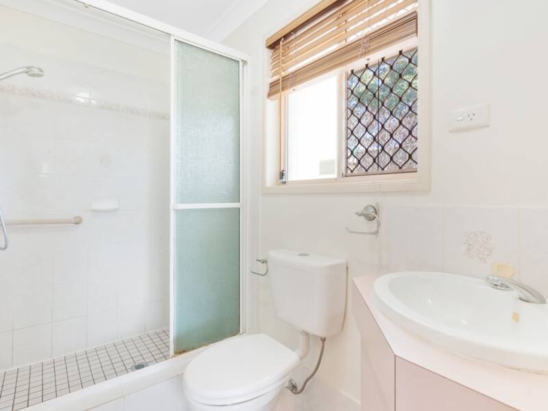 9 Lennon Drive, Windaroo, QLD 4207 AUS