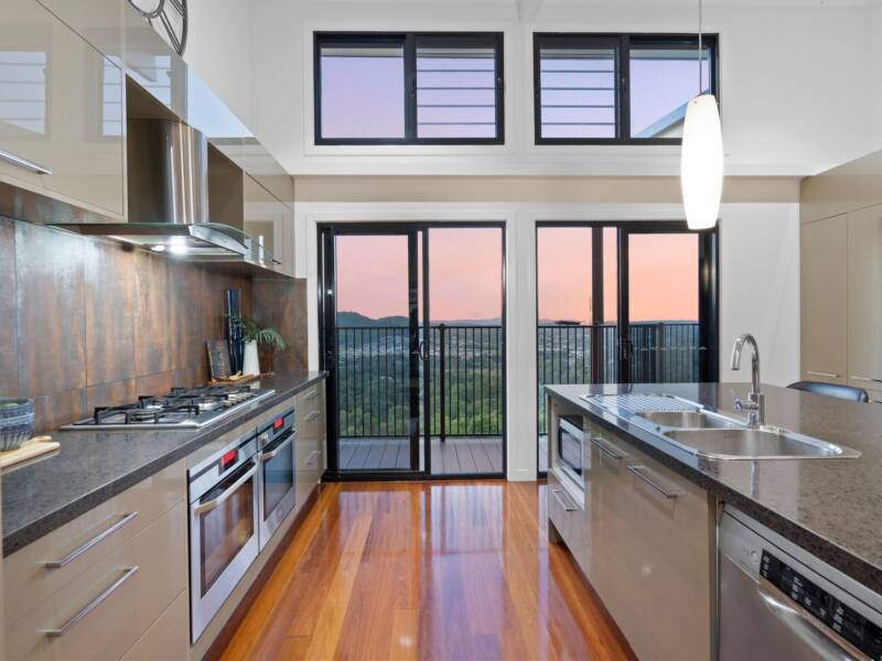 90 Colwill Crescent, Belivah, QLD 4207 AUS