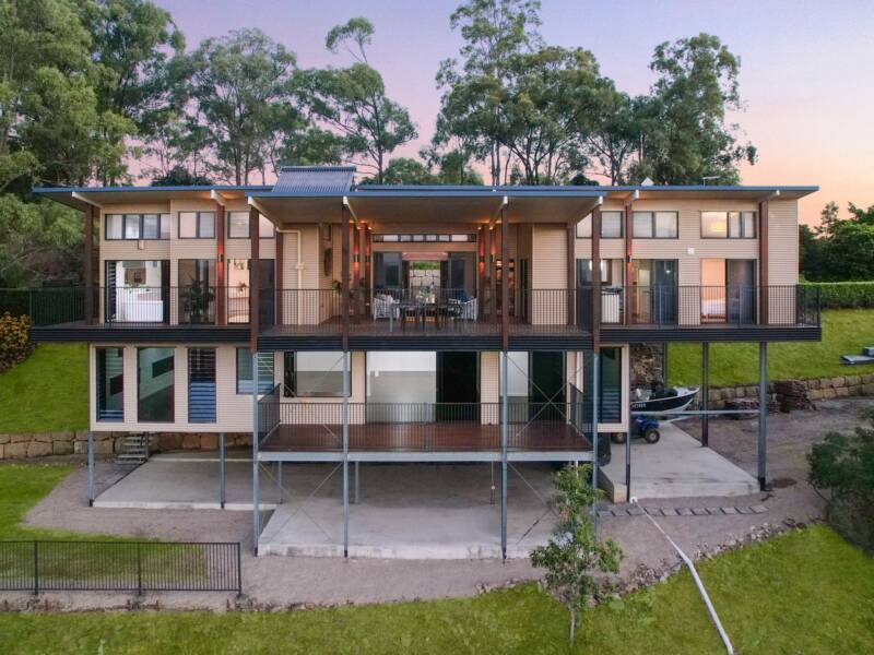 90 Colwill Crescent, Belivah, QLD 4207 AUS