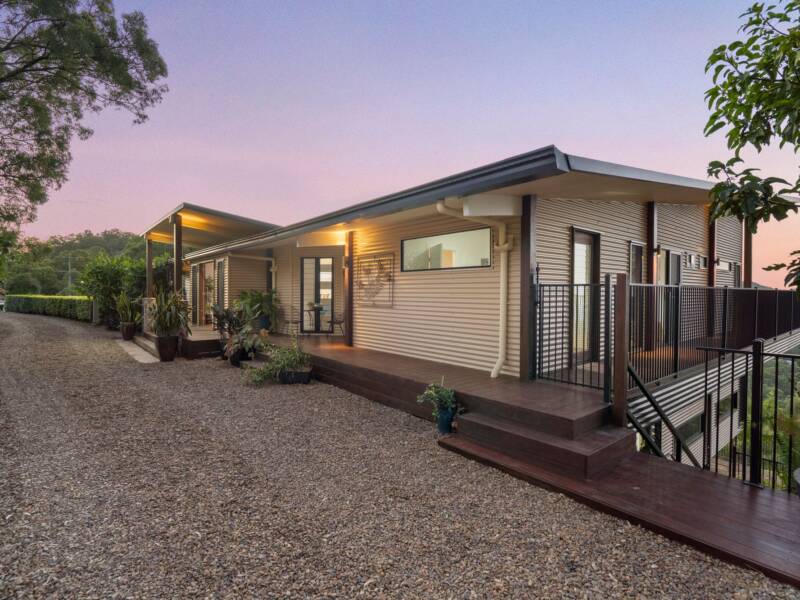 90 Colwill Crescent, Belivah, QLD 4207 AUS
