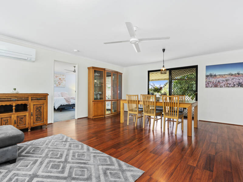 1 Holly Crescent, Windaroo, QLD 4207 AUS
