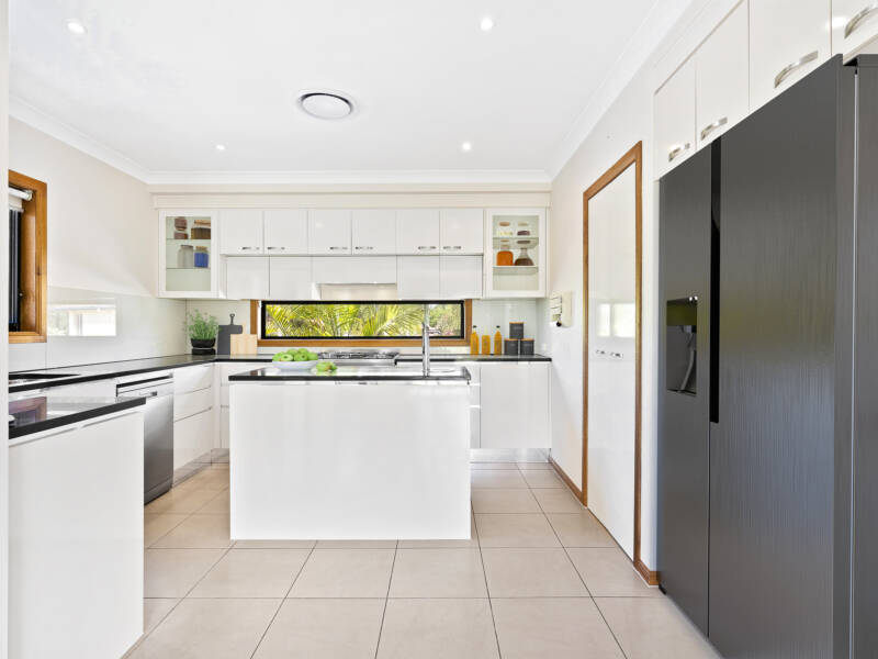 64 Riverside Terrace, Windaroo, QLD 4207 AUS