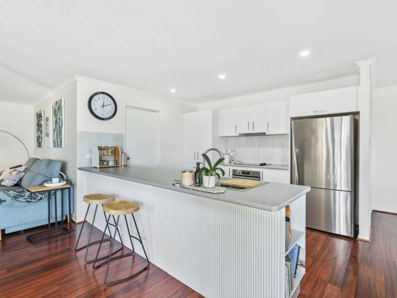 1 Holly Crescent, Windaroo, QLD 4207 AUS