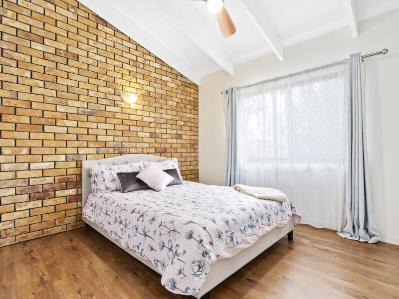 21 Glendevon Crescent, Mount Warren Park, QLD 4207 AUS