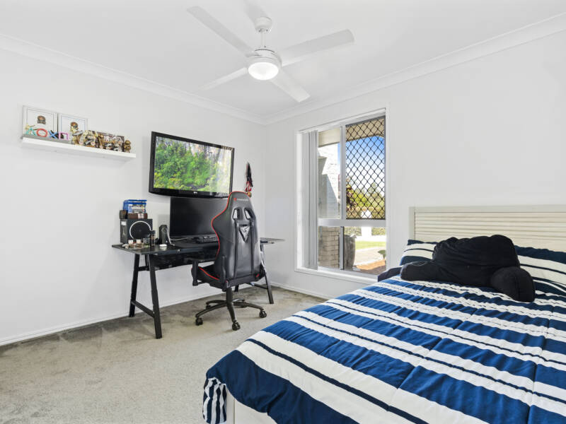 19 Forestglen Crescent, Bahrs Scrub, QLD 4207 AUS