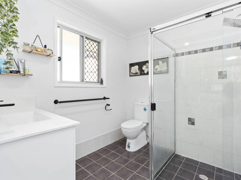 19 Forestglen Crescent, Bahrs Scrub, QLD 4207 AUS