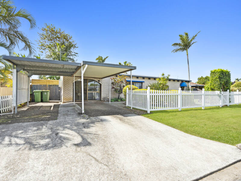 21 Glendevon Crescent, Mount Warren Park, QLD 4207 AUS