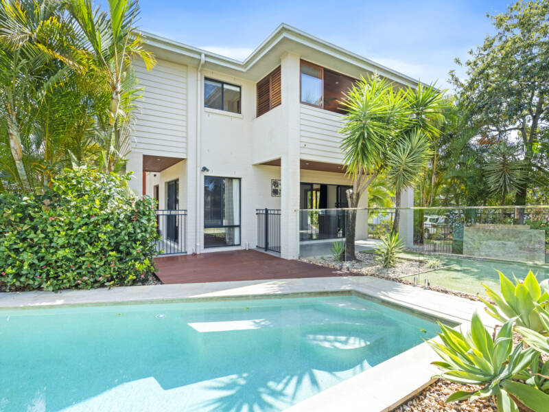 64 Riverside Terrace, Windaroo, QLD 4207 AUS