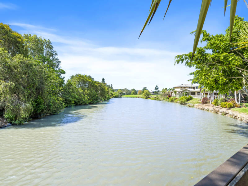 64 Riverside Terrace, Windaroo, QLD 4207 AUS