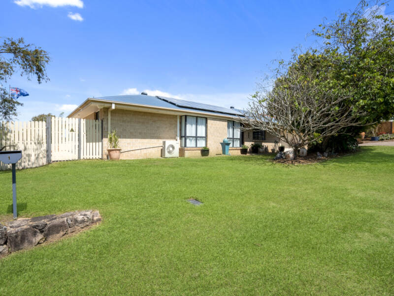 1 Holly Crescent, Windaroo, QLD 4207 AUS