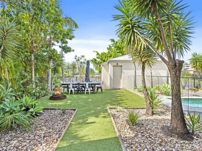 64 Riverside Terrace, Windaroo, QLD 4207 AUS