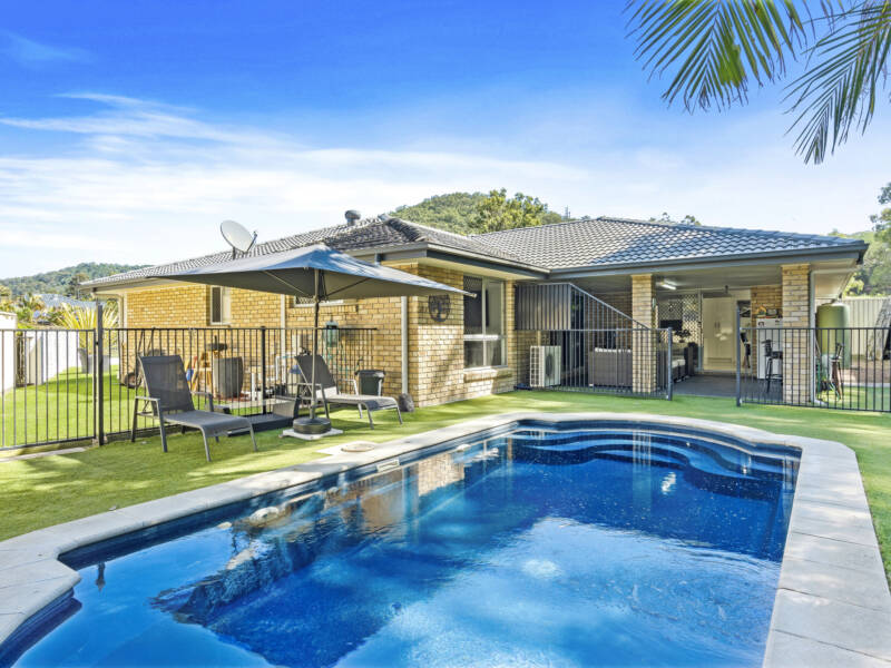 19 Forestglen Crescent, Bahrs Scrub, QLD 4207 AUS