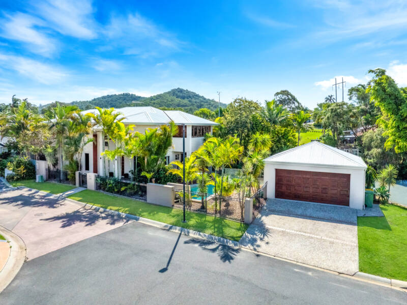 64 Riverside Terrace, Windaroo, QLD 4207 AUS
