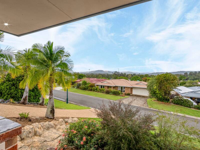 14 Peace Court, Mount Warren Park, QLD 4207 AUS