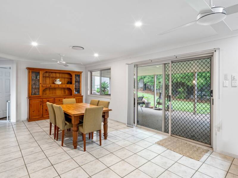 14 Peace Court, Mount Warren Park, QLD 4207 AUS