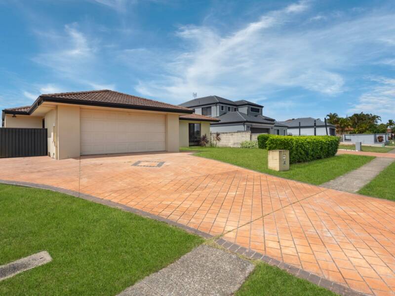 62 Audrey Avenue, Helensvale, QLD 4212 AUS