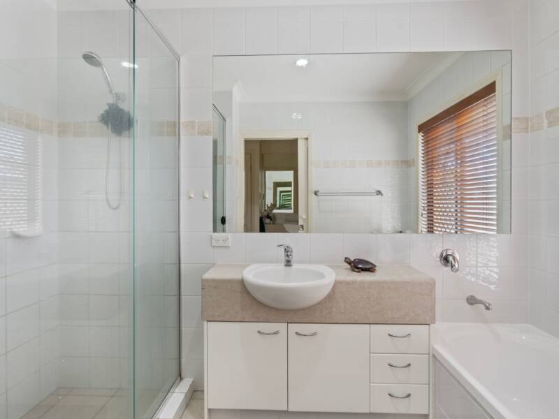 62 Audrey Avenue, Helensvale, QLD 4212 AUS