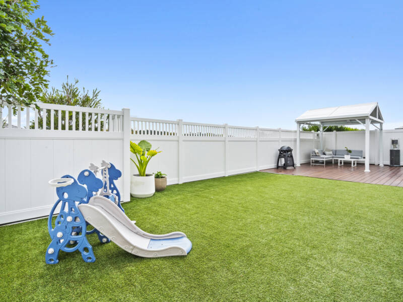 47 Long Island Drive, Windaroo, QLD 4207 AUS