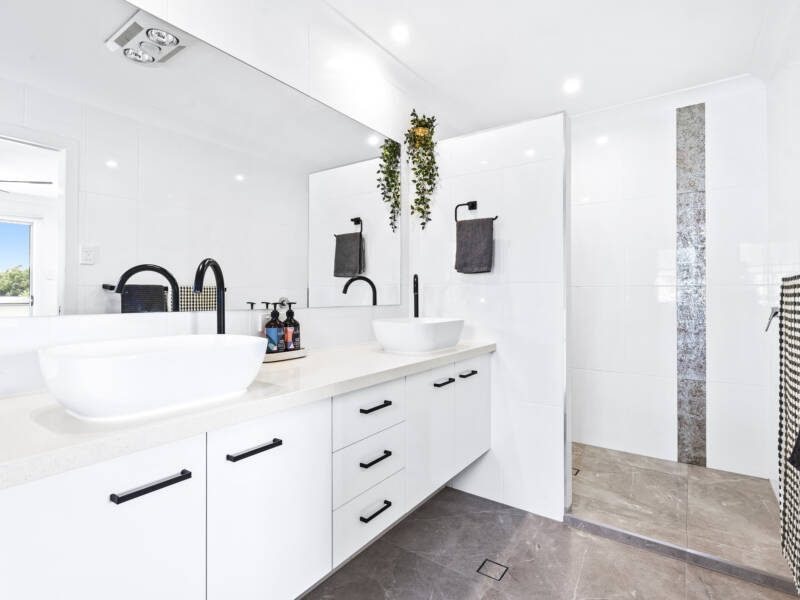 47 Long Island Drive, Windaroo, QLD 4207 AUS