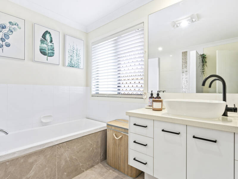 47 Long Island Drive, Windaroo, QLD 4207 AUS