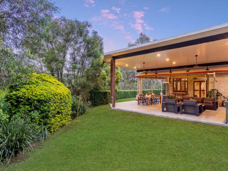 237 Veivers Road, Cedar Creek, QLD 4207 AUS