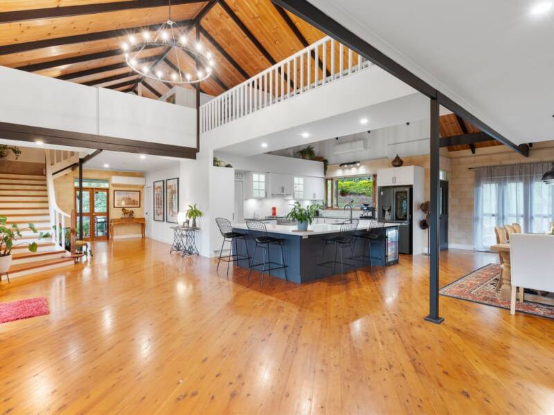 237 Veivers Road, Cedar Creek, QLD 4207 AUS
