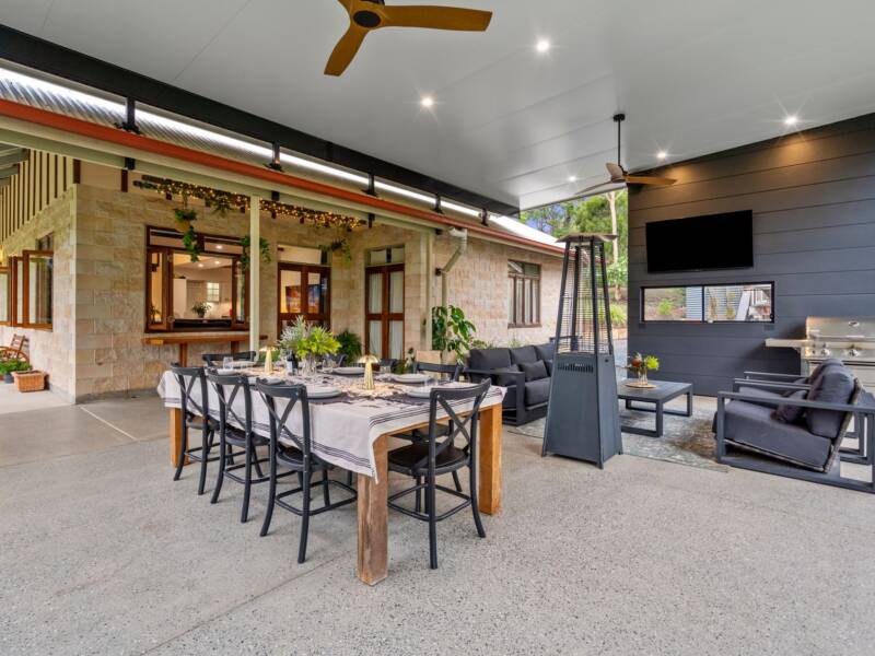 237 Veivers Road, Cedar Creek, QLD 4207 AUS