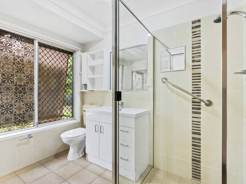 8 Bramley Crt, Mount Warren Park, QLD 4207 AUS