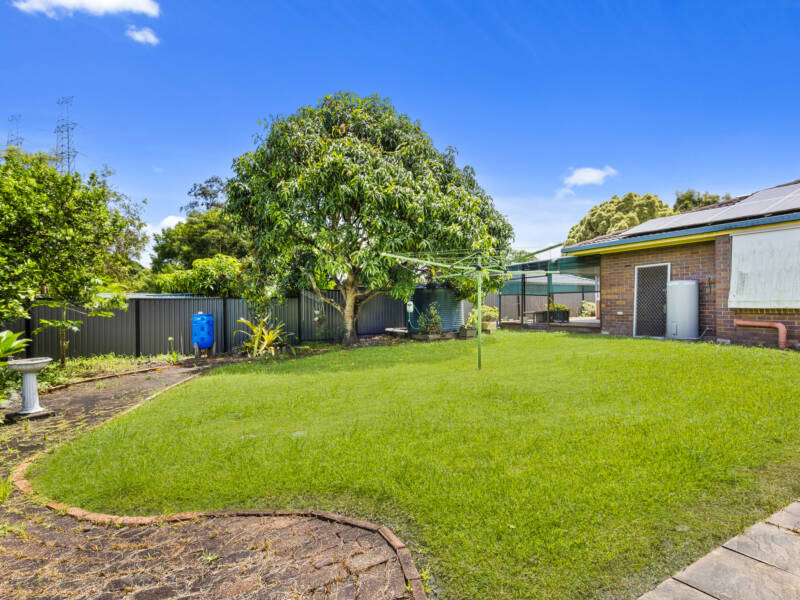 8 Bramley Crt, Mount Warren Park, QLD 4207 AUS