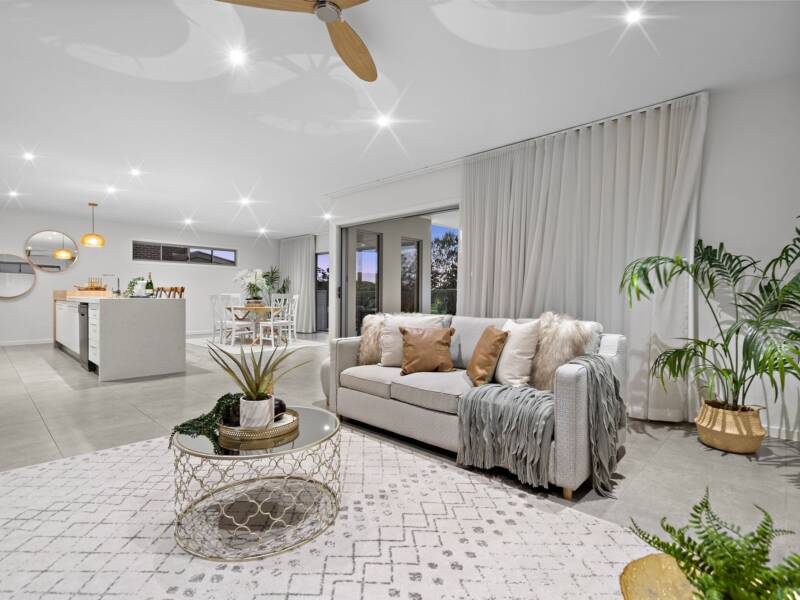 12 Riviera Court, Windaroo, QLD 4207 AUS