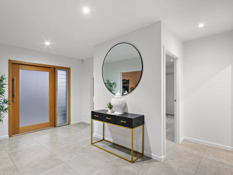 12 Riviera Court, Windaroo, QLD 4207 AUS