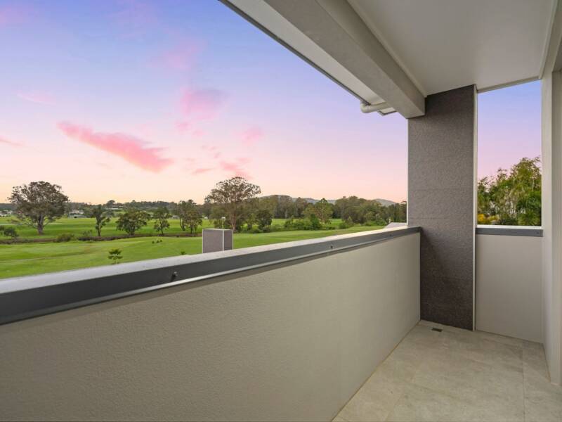 12 Riviera Court, Windaroo, QLD 4207 AUS