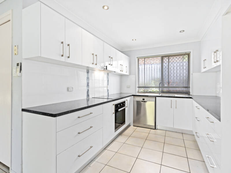 2 Natalie Court, Eagleby, QLD 4207 AUS