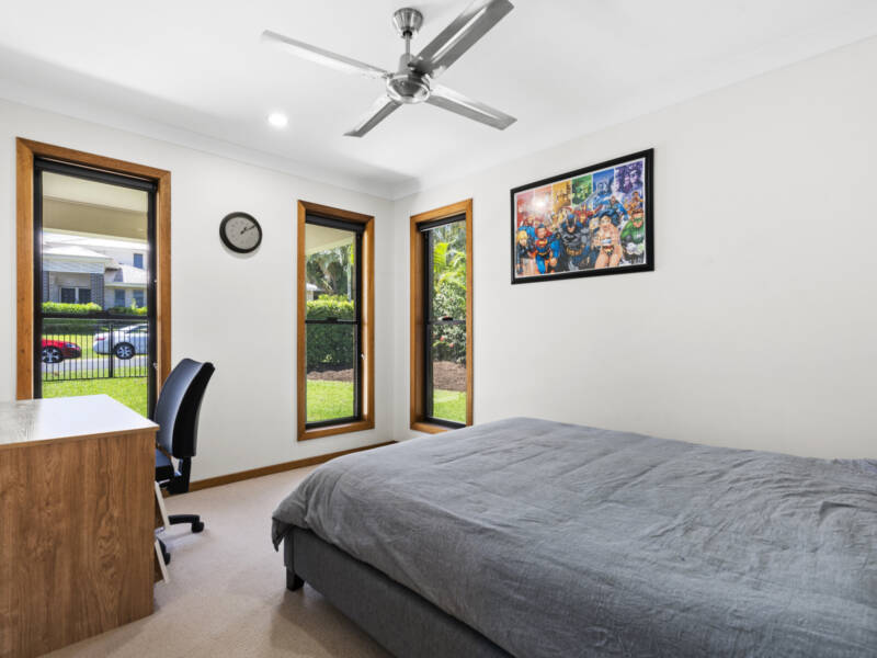 32 Long Island Drive, Windaroo, QLD 4207 AUS