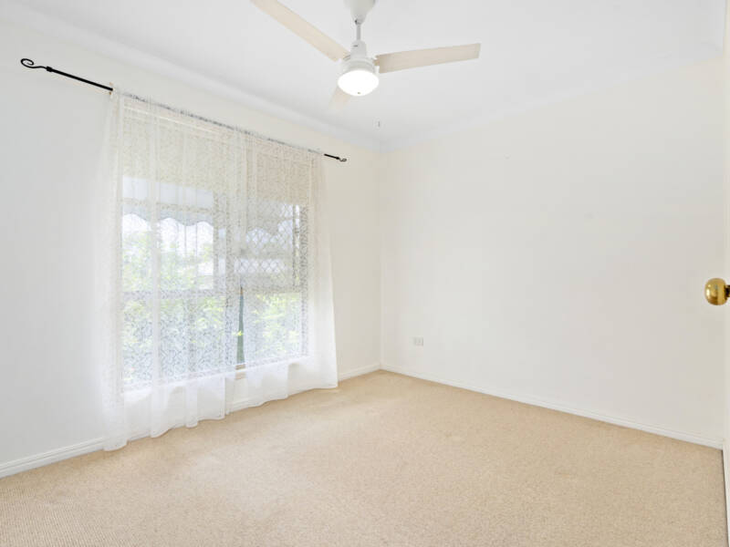 2 Natalie Court, Eagleby, QLD 4207 AUS
