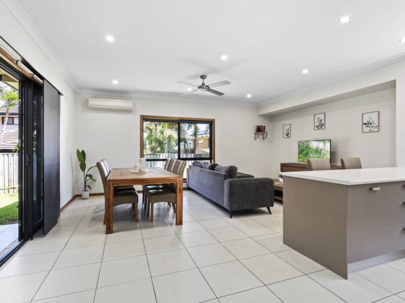 32 Long Island Drive, Windaroo, QLD 4207 AUS