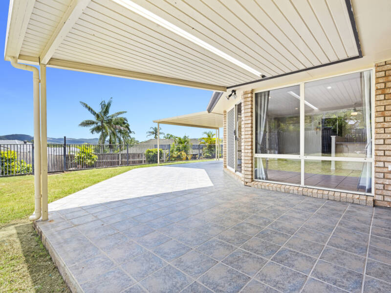 20 Peace Crt, Mount Warren Park, QLD 4207 AUS